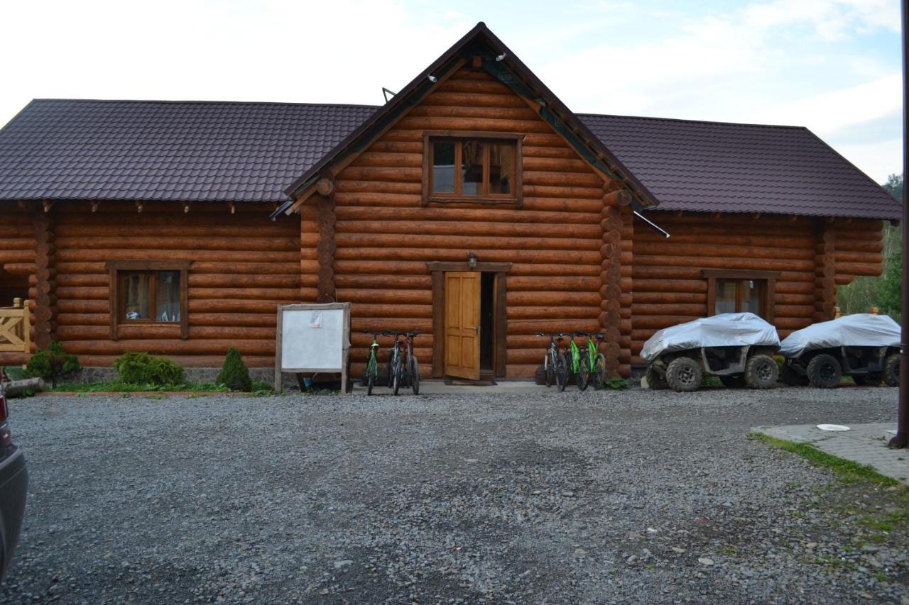 Roksolana Hotel Izky Exterior foto